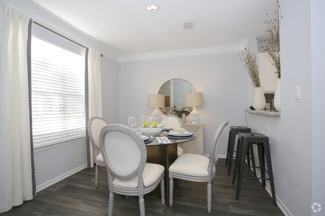 Interior Photo - Anzio