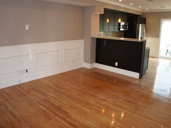 Foto del edificio - 473 E 6th St