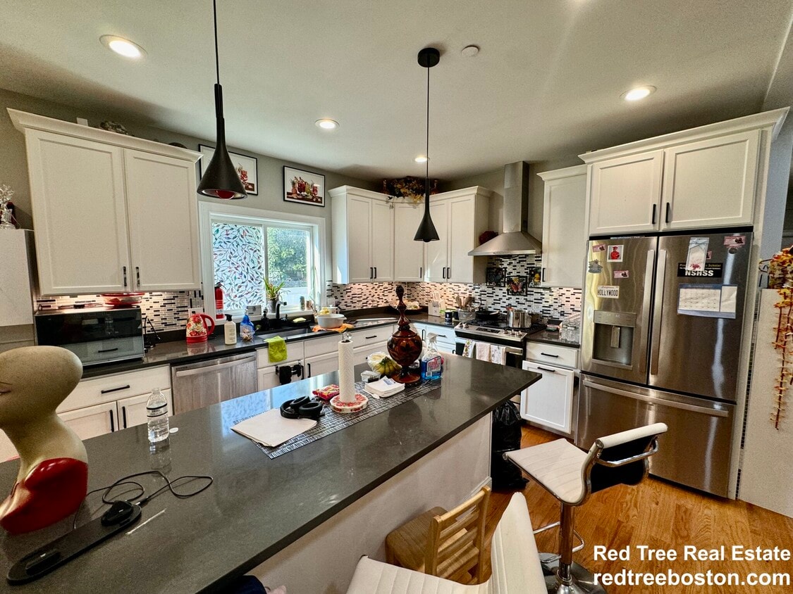 Photo - 24 Grovenor Rd (Boston, MA)