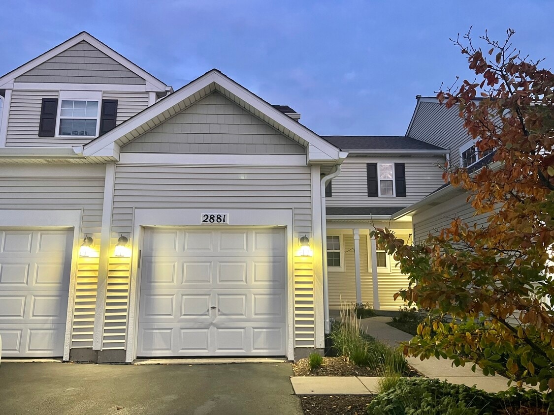 2881 Gypsum Cir, Naperville, IL 60564 Townhome Rentals in Naperville