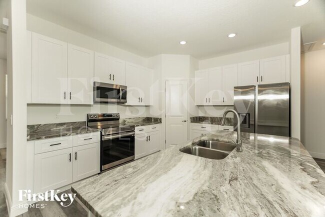 Building Photo - 301 Cimarron Ct