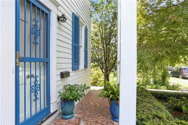 Building Photo - 629 Lowerline St