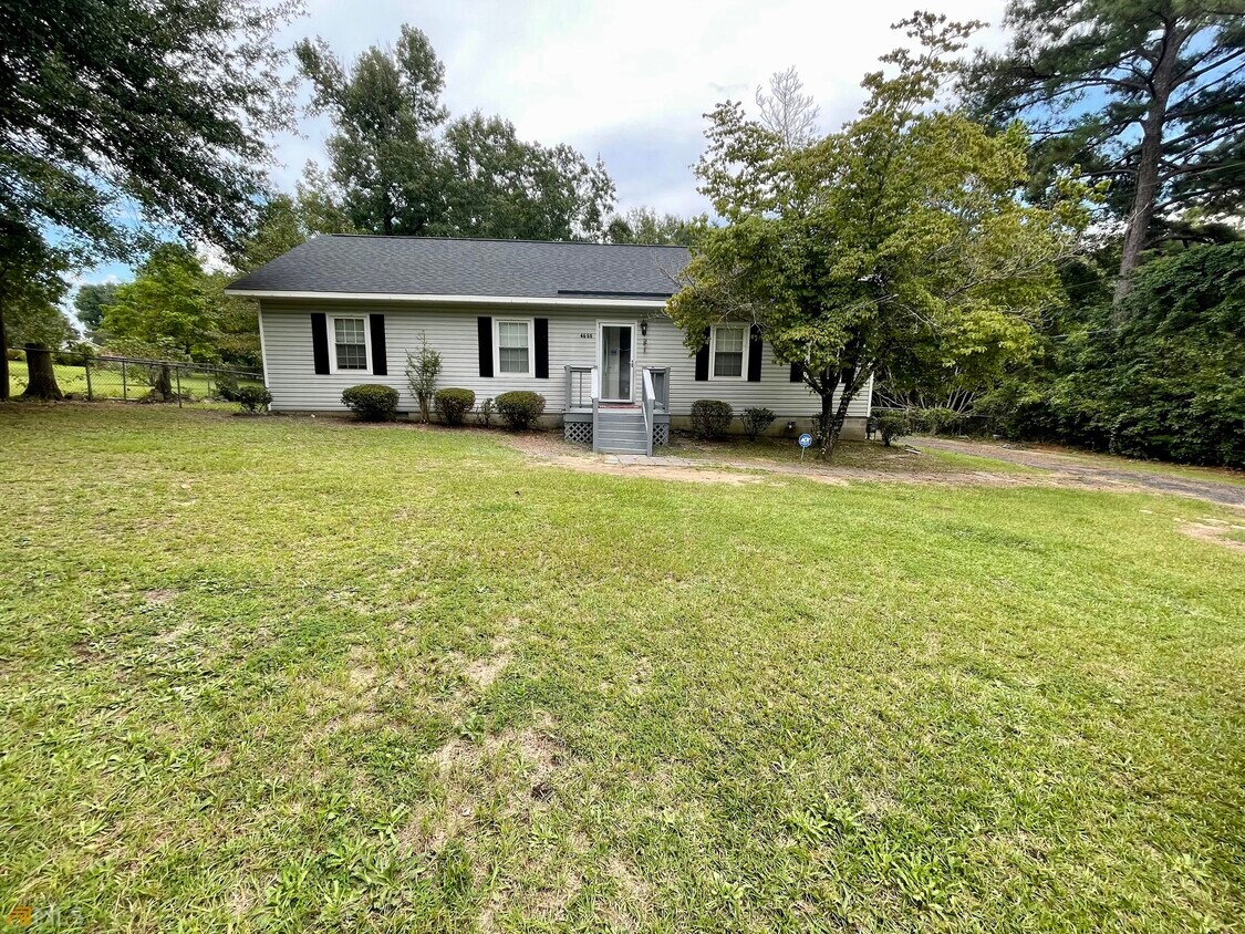 4666 Massey Rd, Macon, GA 31206 House Rental in Macon, GA