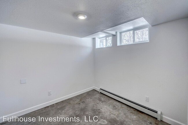 Building Photo - 7580 W 33rd Ave