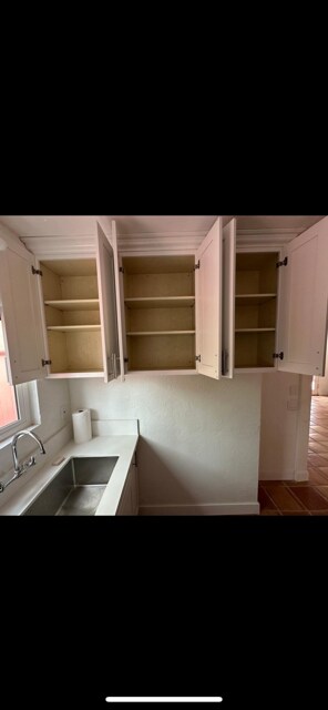 Building Photo - 595 S Calle Palo Fierro