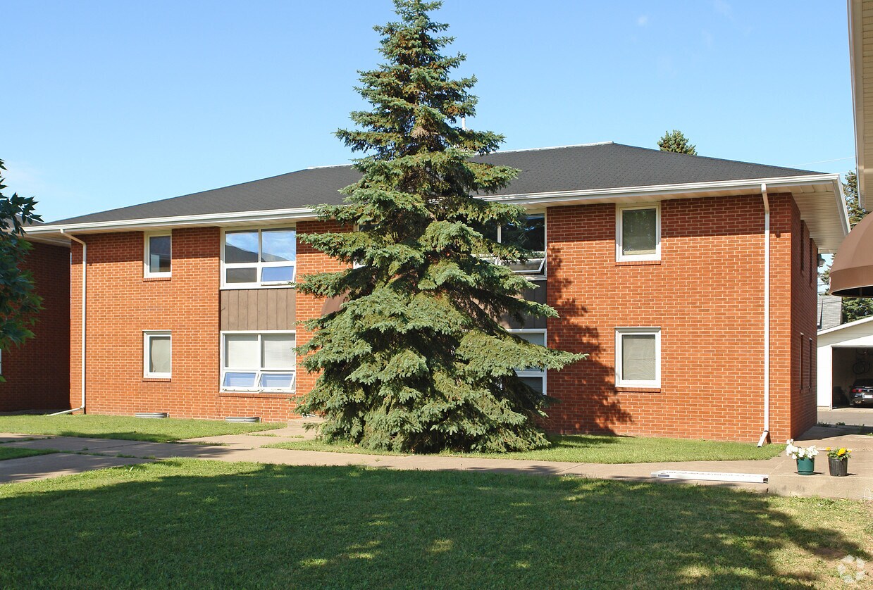 3115 John Ave, Superior, WI 54880 Apartments in Superior, WI