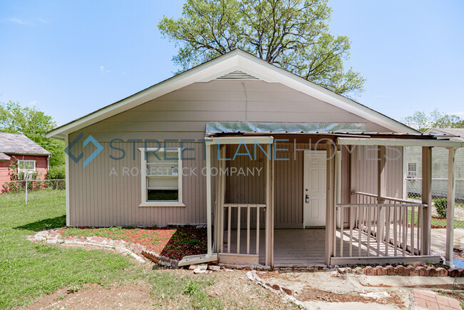 Foto del edificio - NOW OFFERING $250 OFF FIRST FULL MONTH IF ...