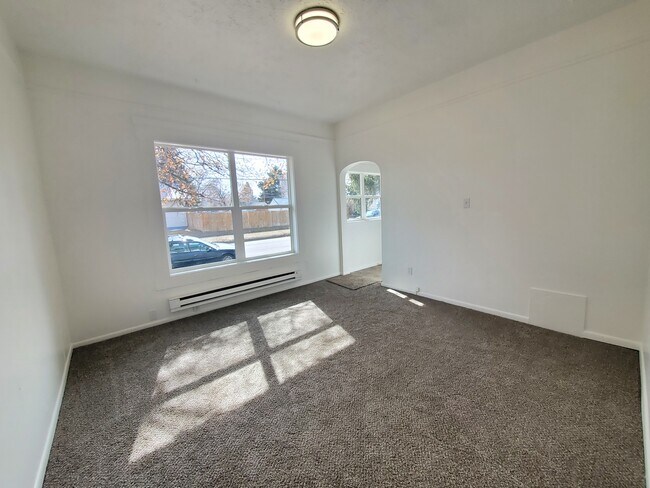 Building Photo - 1485 Canal Ave