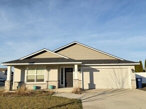 Building Photo - 545 W Ashworth Ln