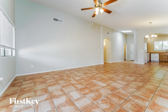 Foto del edificio - 2530 W Cezanne Cir