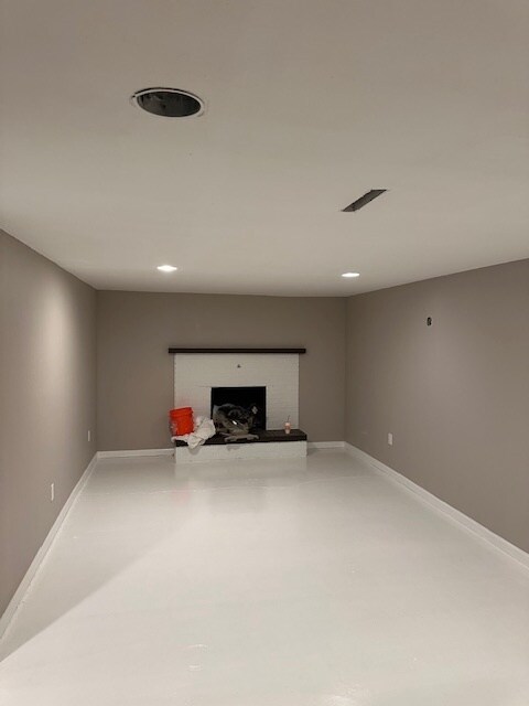 Building Photo - 1467 Meeker Dr