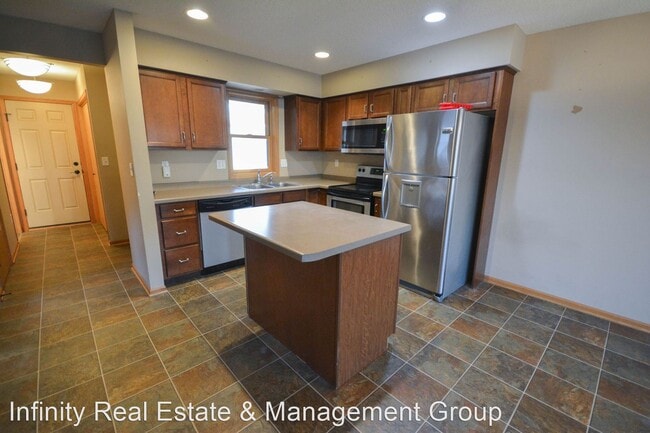 Foto del edificio - 3 br, 2.5 bath House - 4417 Heritage Pl NW