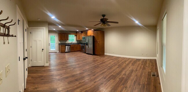 Foto del edificio - 116 River Flow Dr