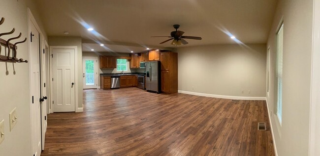 Photo - 116 River Flow Dr House