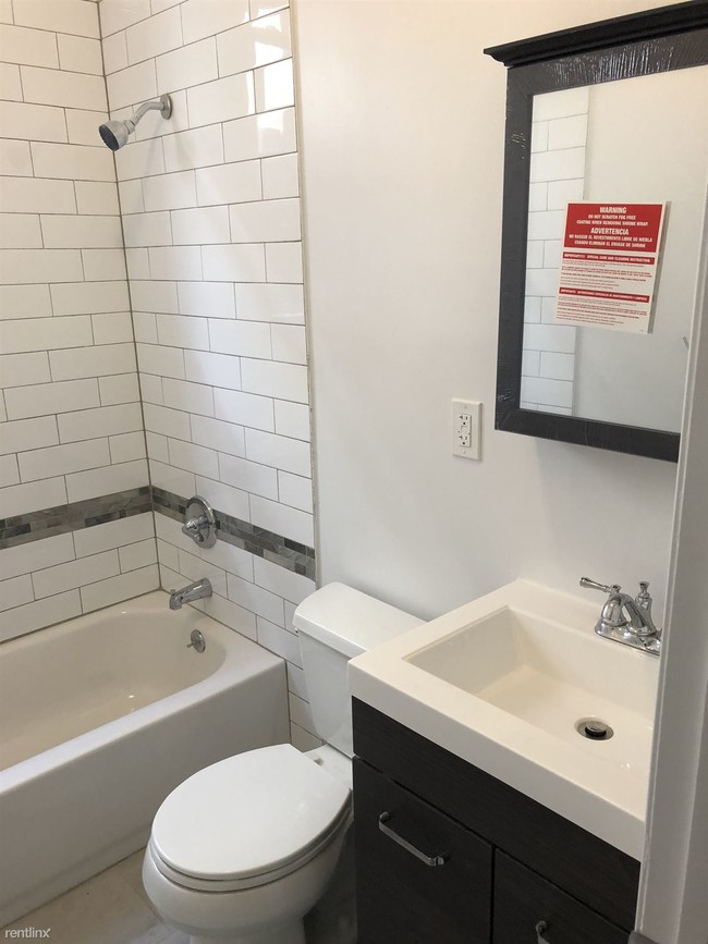Building Photo - 2 br, 1 bath Apartment - 682 Broadway Apt 4