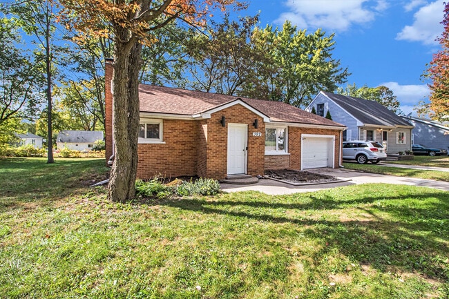 Foto del edificio - 392 Firwood St