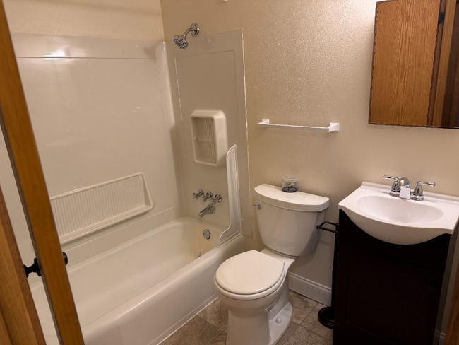 Building Photo - 4074 S Packard Ave