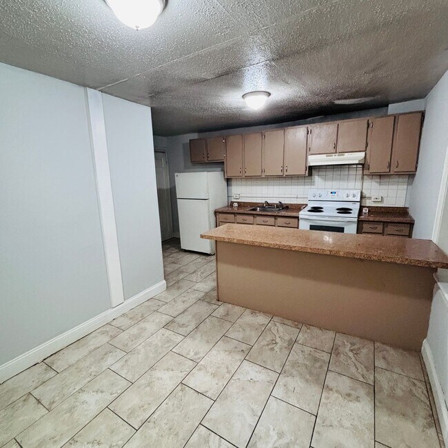 Foto del edificio - 384 Tilghman St