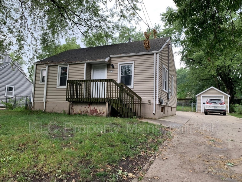Primary Photo - 3834 50th St