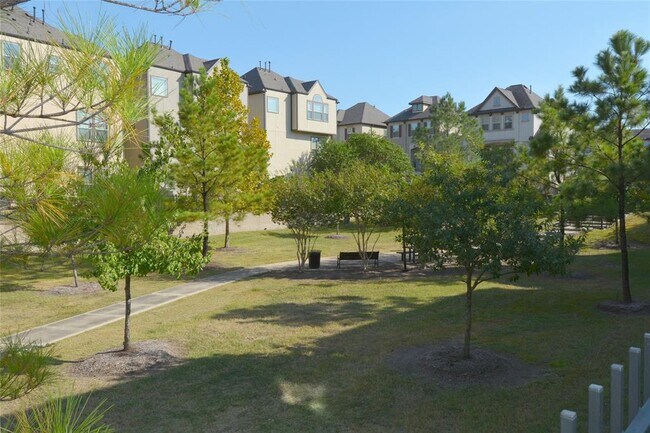 Building Photo - 12220 Oxford Cres Cir