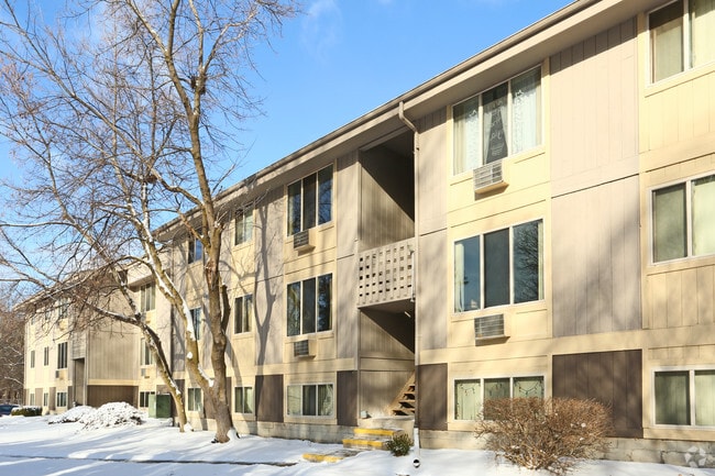 Building Photo - Sycamore Apartments