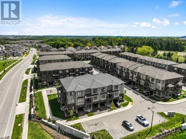 Building Photo - 124-124 Compass Trail