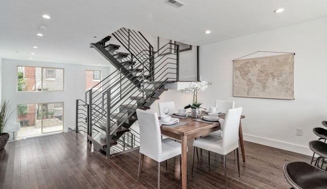 Building Photo - 1345 S Garnet St