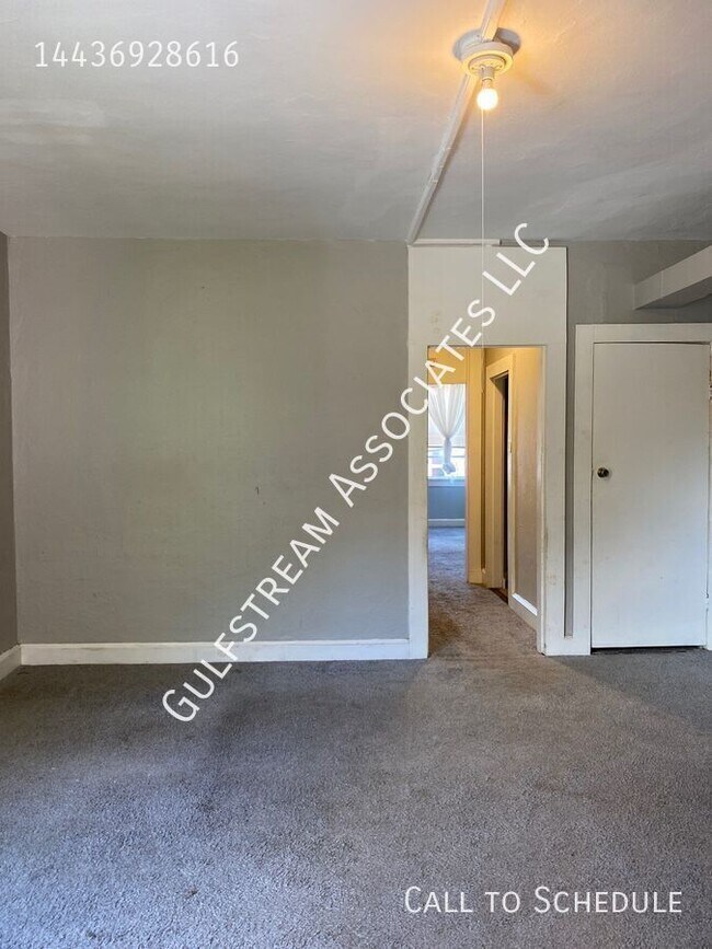 Foto del edificio - 817 N Carey St