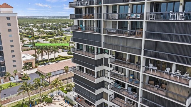 Building Photo - 3100 N Hwy A1A