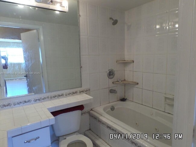 Foto del edificio - 3610 NW 21st St