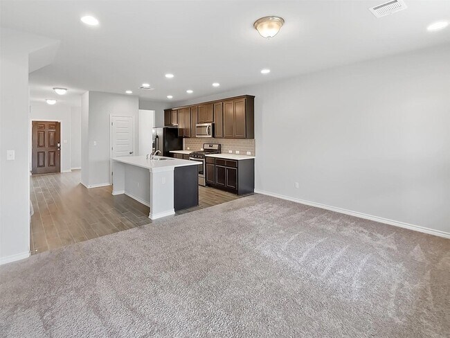 Building Photo - 113 Spanish Foal Trail