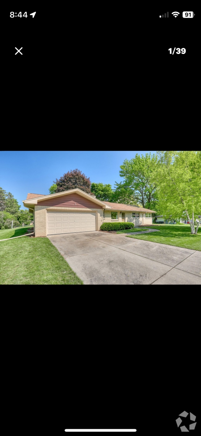 Building Photo - 4320 N 163rd St