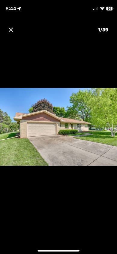 Primary Photo - 4320 N 163rd St