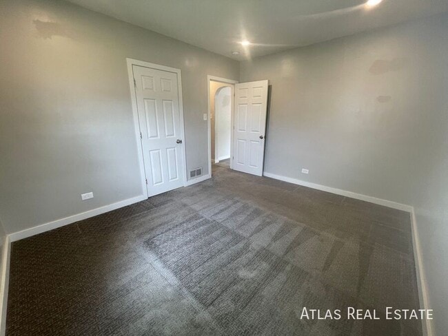 Foto del edificio - 3966 Utica St