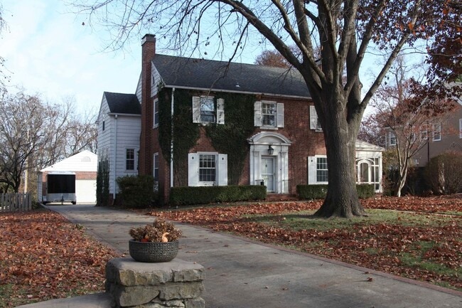 Building Photo - 1029 N Noyes Blvd