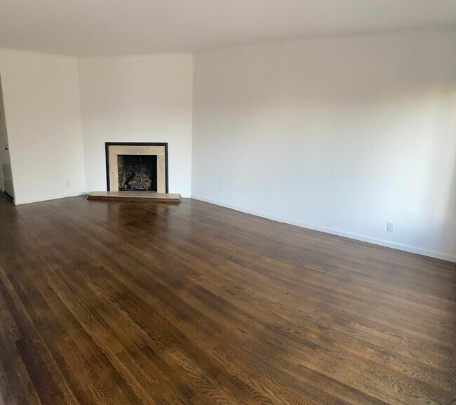 Building Photo - 3728 Taraval St