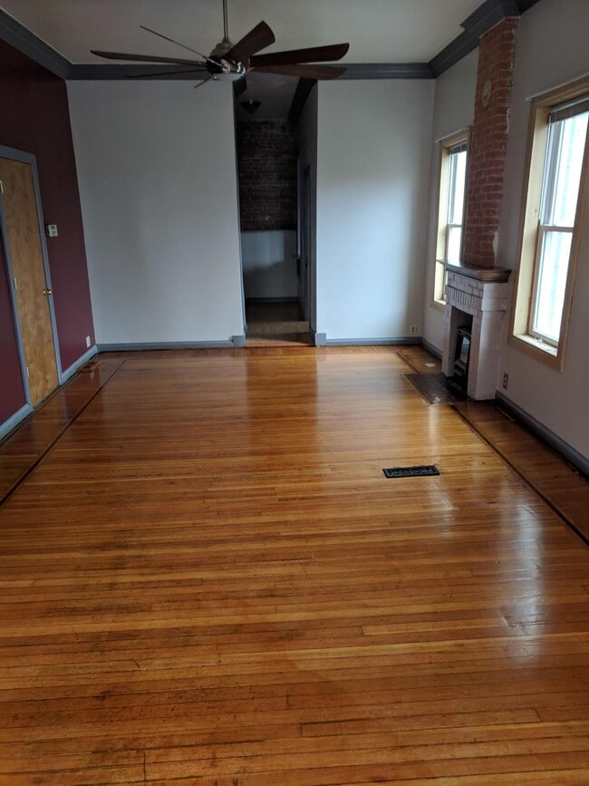 Building Photo - 507 Chestnut St