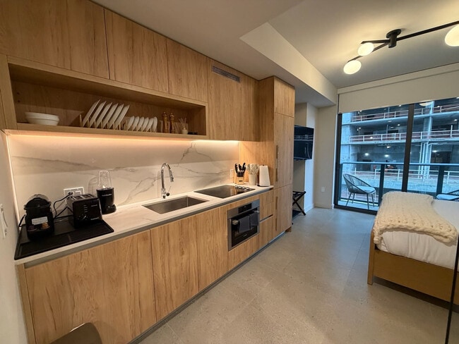 Foto del edificio - 11 NE 6th St