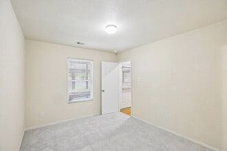 Building Photo - 21127 Fox Orchard Ct