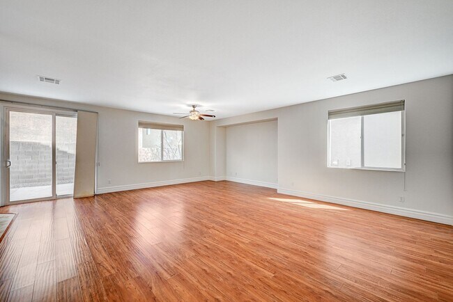 Foto del edificio - Southwest Ranch Parcel 8