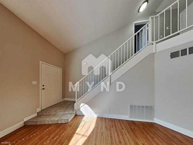 Foto del edificio - 2 br, 2.5 bath House - 2604 Noble Fir Ave
