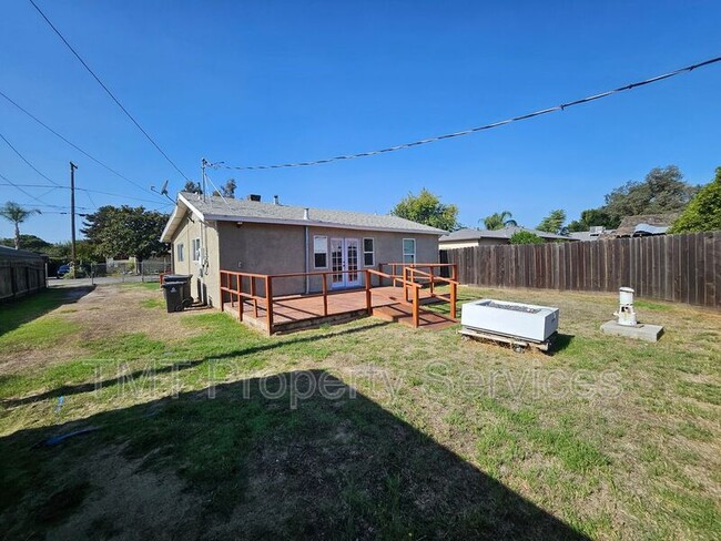 Foto del edificio - 908 S Sinclair Ave