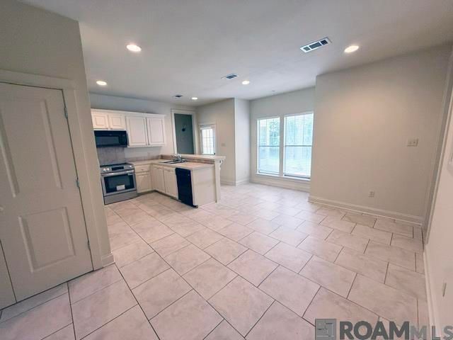 Building Photo - 9431 Boone Ave