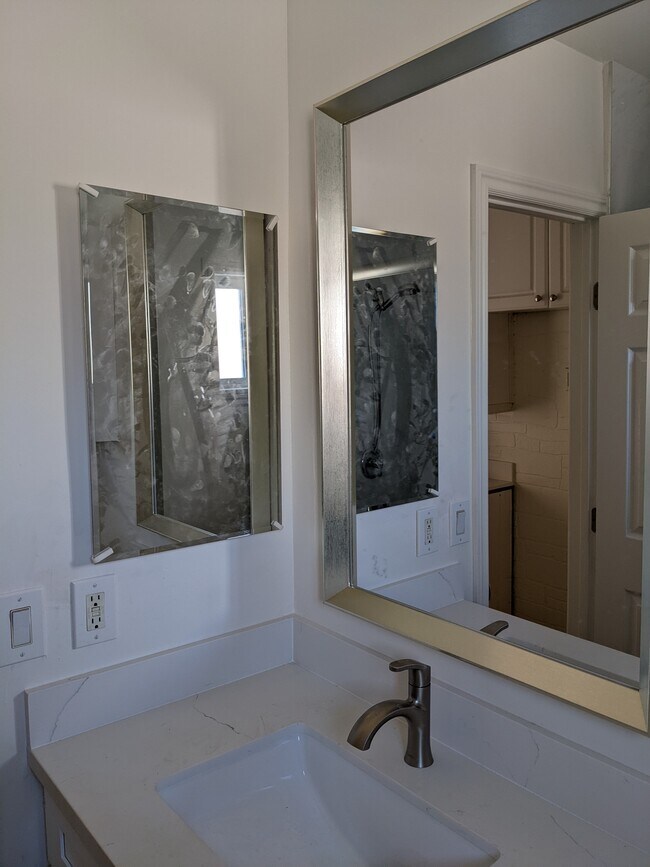 bathroom - 3924 Seneca Ave