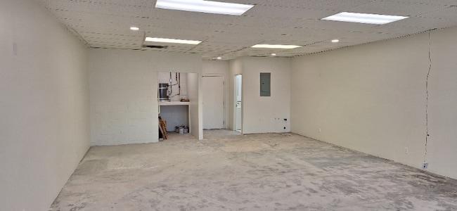 Foto del edificio - 7616 Reseda Blvd