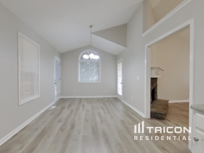 Foto del edificio - 168 Meadow Spring Ln