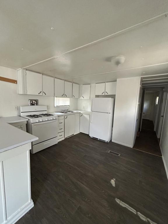 Foto del edificio - 2160 Washington St