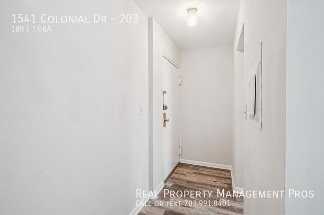 Photo - 1541 Colonial Dr Apartment