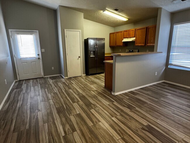 Foto del edificio - 3 Bedroom 2 Bath Home