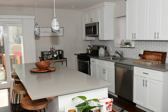 Foto del edificio - 6256 Osage Ave